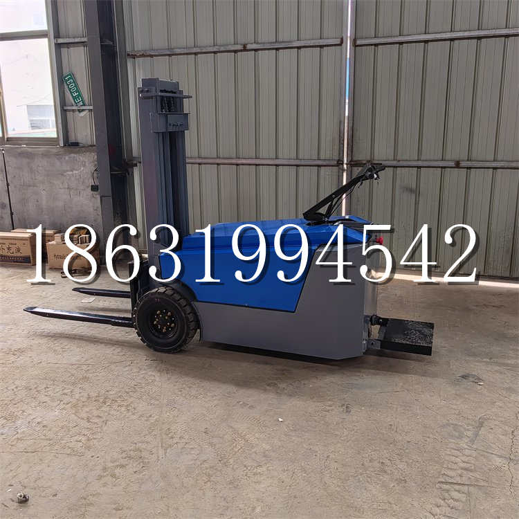 杞县全电动叉车插腿式堆高车液压装卸车1.5吨升高小型站驾式铲车